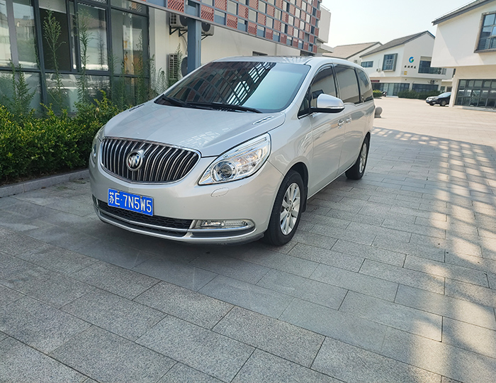 商務車
